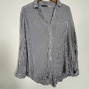 Jane and Delaney Large Elegant gray and White Striped Button Down Shirt
